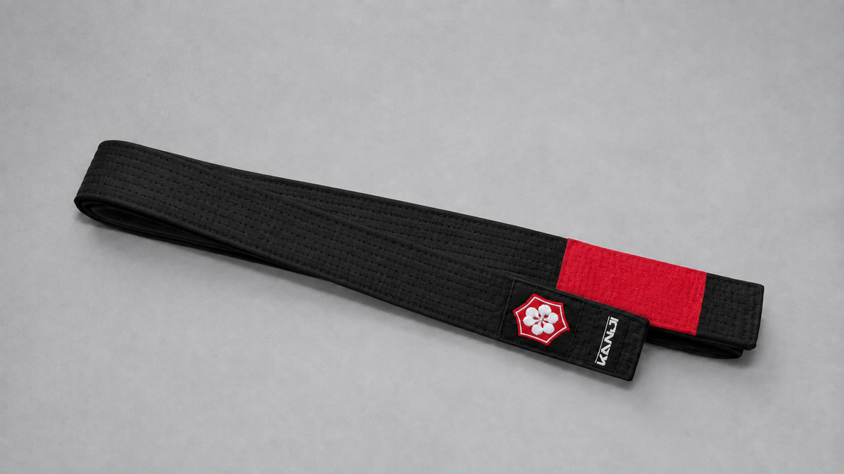 ORIGINAL — Black (Red Bar)